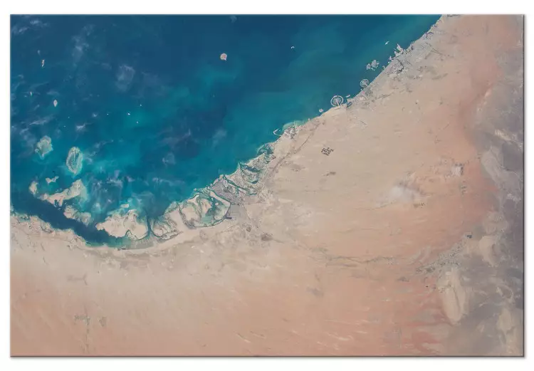 Vista satélite do Dubai - fotografia com deserto e cidade árabe