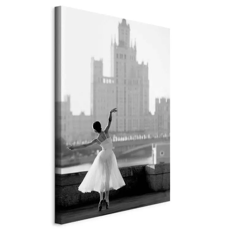 Dança sobre o Rio Vertical - fotografia de paisagem urbana com uma mulher