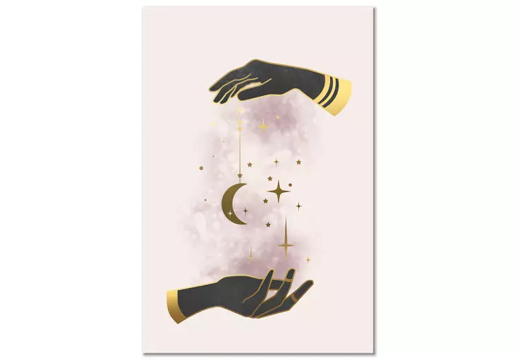 Estrelas e lua nas mãos - elementos dourados e pretos sobre fundo bege