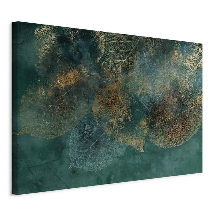 Reflexo de folhas - plantas de outono sobre um fundo verde