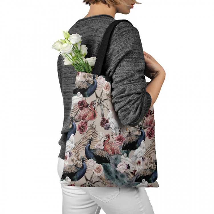 Saco Courtyard beauty - ferns, roses and exotic birds on a beige background 147431 additionalImage 3