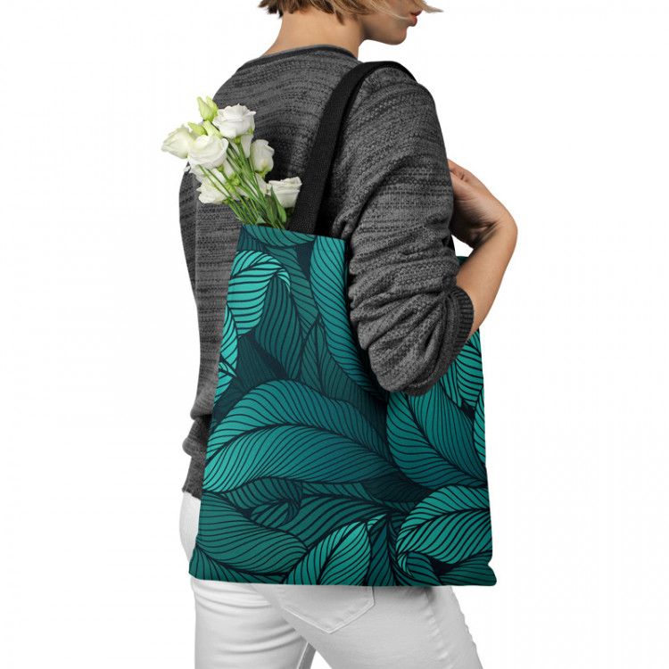 Saco Leafy thickets - a graphic floral pattern in shades of sea green 147561 additionalImage 3