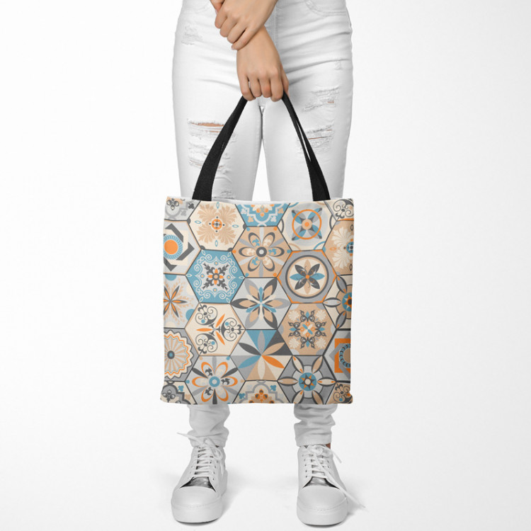Saco Oriental hexagons - a motif inspired by patchwork ceramics 147512 additionalImage 2