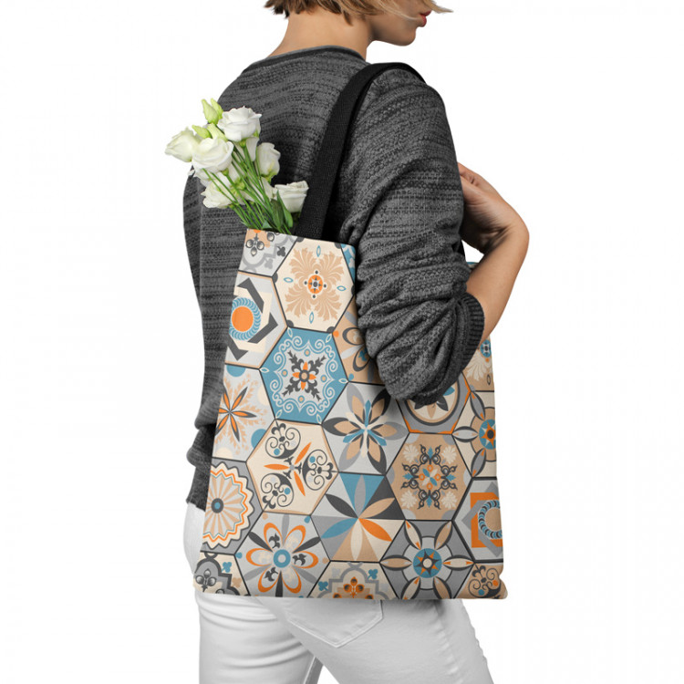 Saco Oriental hexagons - a motif inspired by patchwork ceramics 147512 additionalImage 3