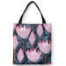 Saco Fabulous buds - composition with pink flowers on a dark background 147483