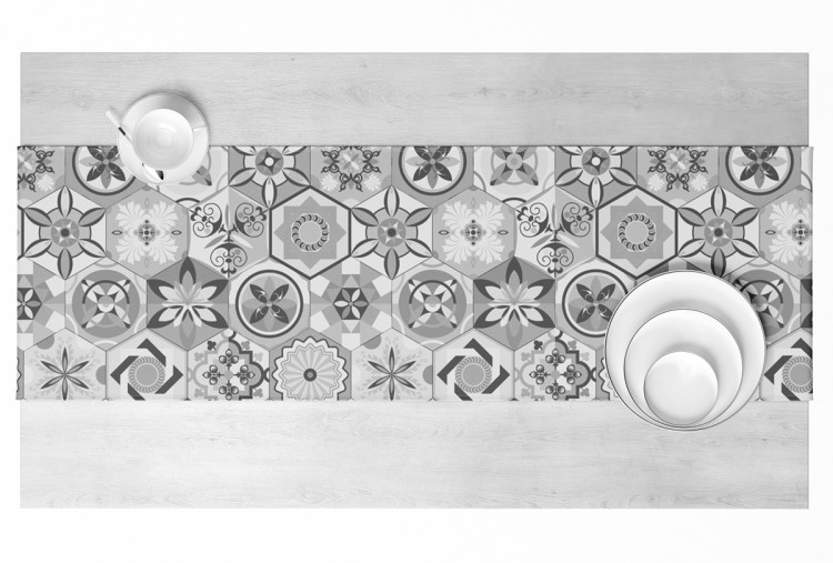 Corre-mesa Oriental hexagons - a motif inspired by patchwork ceramics 147254 additionalImage 3
