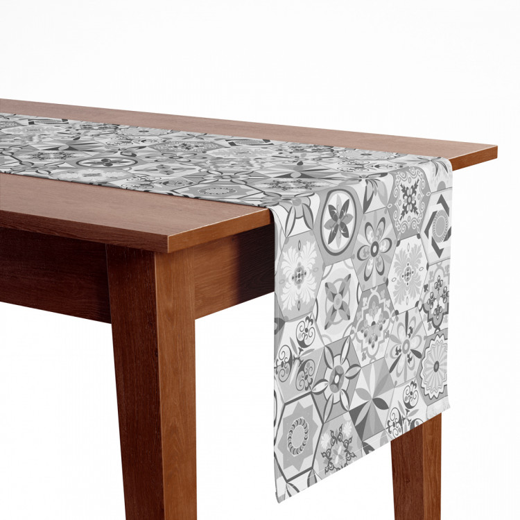 Corre-mesa Oriental hexagons - a motif inspired by patchwork ceramics 147254 additionalImage 5