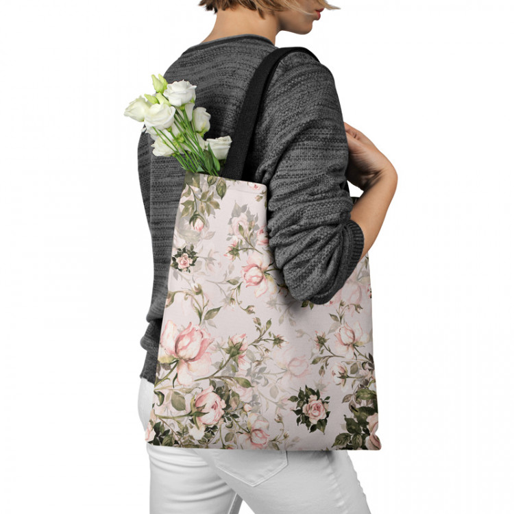Saco In a rose garden - flower composition in shades of green and pink 147445 additionalImage 2
