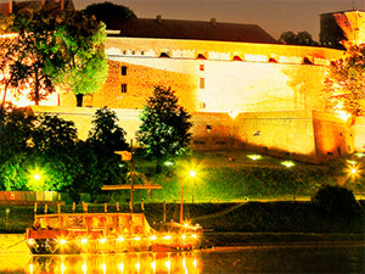 Quadro em tela Cracóvia – Wawel à noite  50547 additionalImage 2