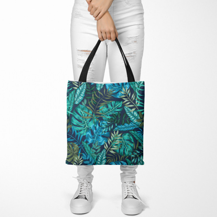 Saco Monstera in blue glow - plant motif with exotic leaves 147559 additionalImage 2