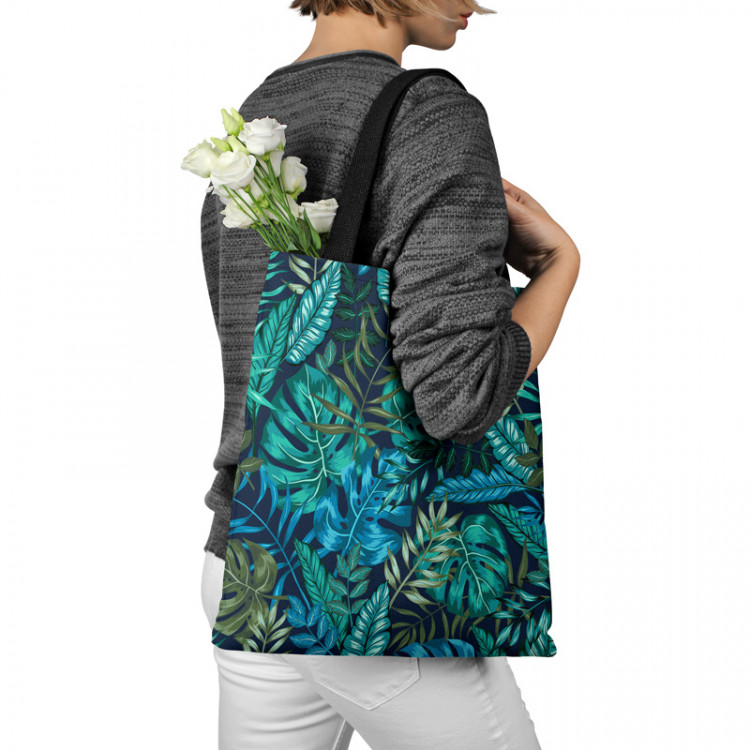 Saco Monstera in blue glow - plant motif with exotic leaves 147559 additionalImage 3